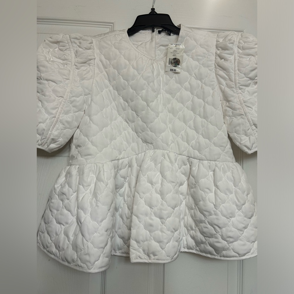 MOVING SALE top